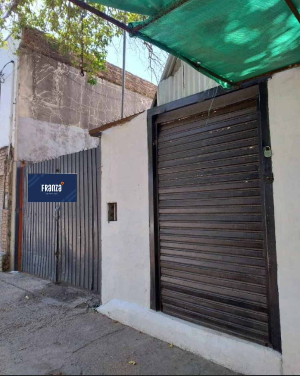 001-Lote en venta, ideal para inversión inmobiliaria.   Zona muy comercial. Entre Ana María Janer y México. - Imagen 3