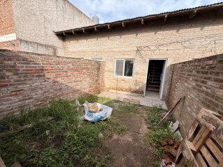 Departamentos de pasillo - Ibarlucea - Venta