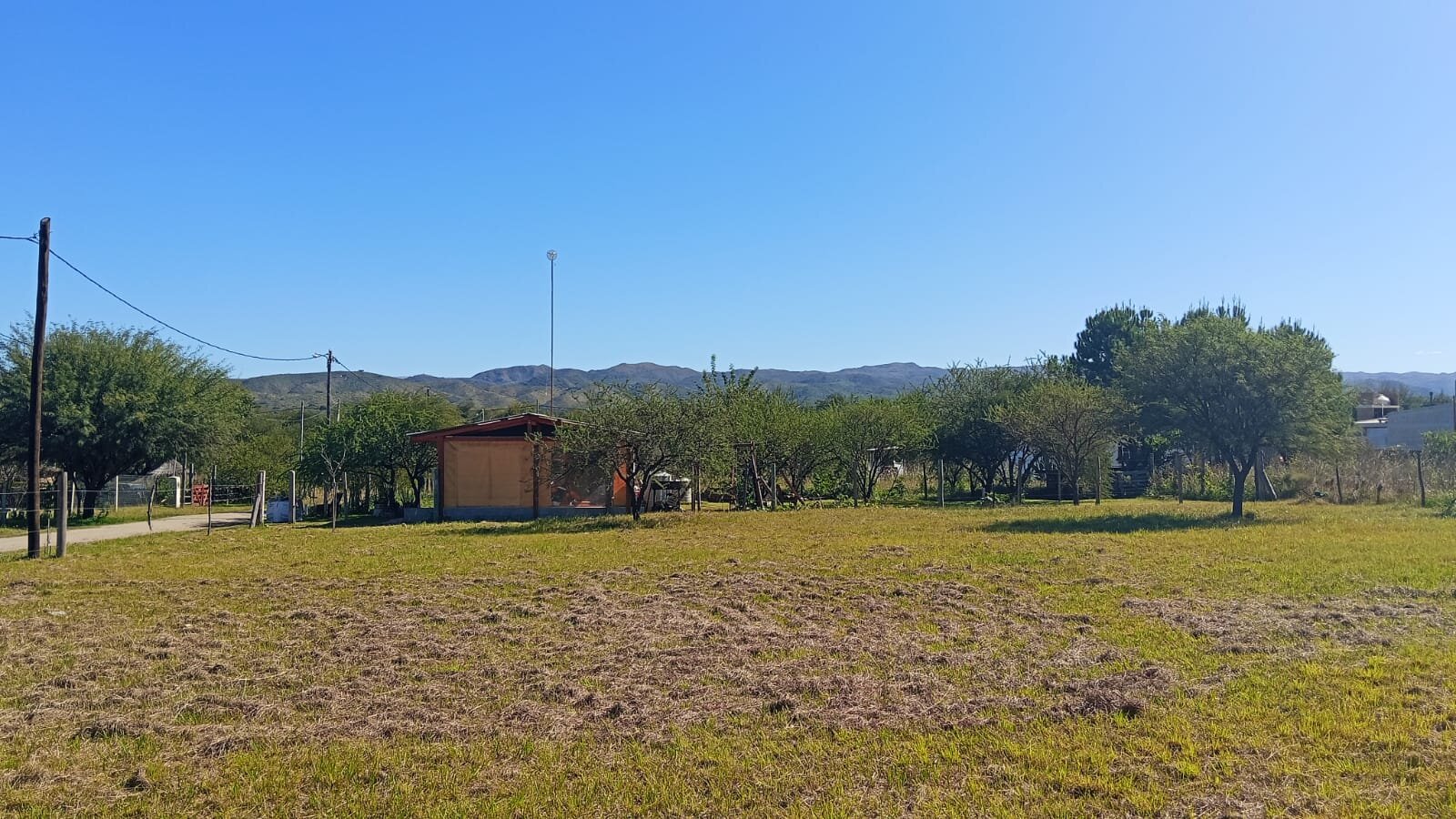 ULTIMO TERRENO ANISACATE CON VISTA A LAS SIERRAS - 2
