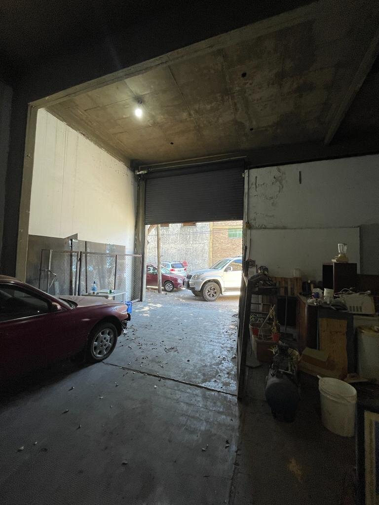 Velez Sarsfield 6764 - Galpón + Local Comercial | 380 m2 - 9