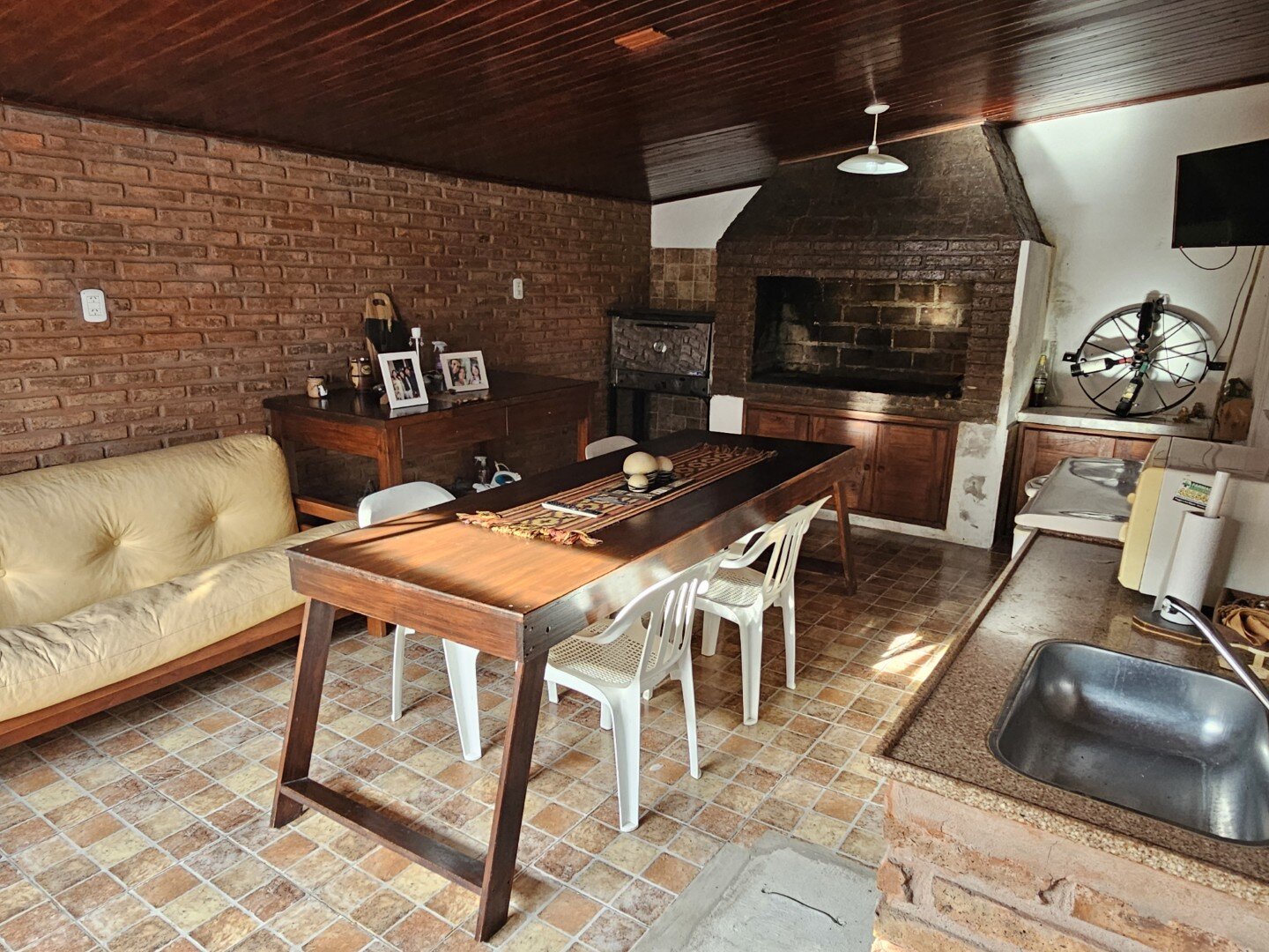 VENTA | Casa de 3 dormitorios con quincho- Barrio San Cayetano – Victoria, Entre Ríos - 14