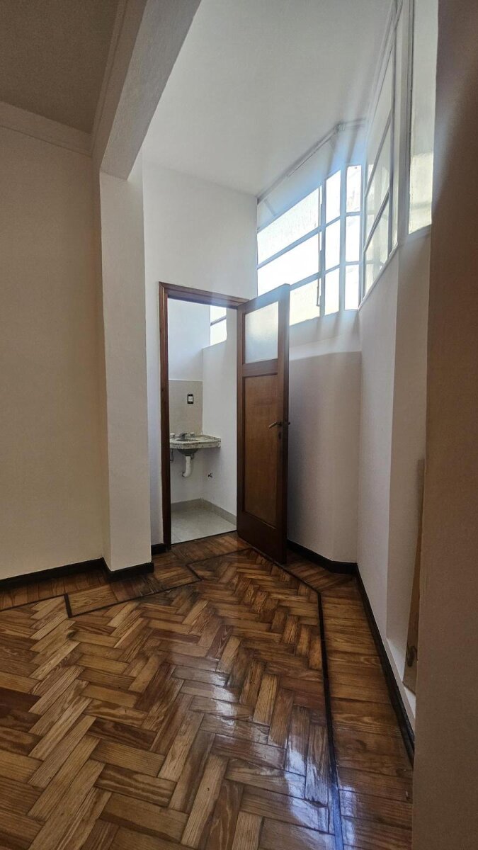 Santa Fe 1455 Piso 3 Departamento 5 - 31