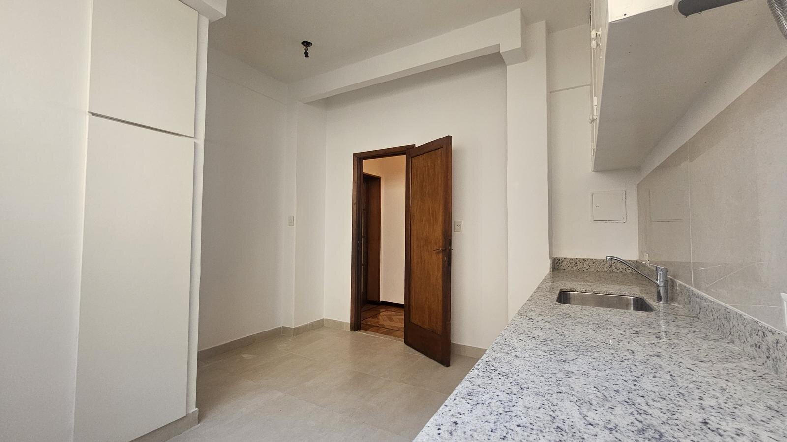 Santa Fe 1455 Piso 3 Departamento 5 - 24