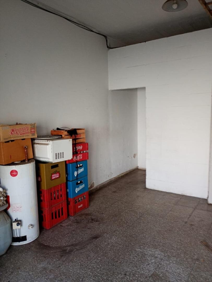 001- Excelente propiedad en la mejor zona comercial de Alberdi apta para vivienda, comercio o construcción de edificio. - Imagen 16