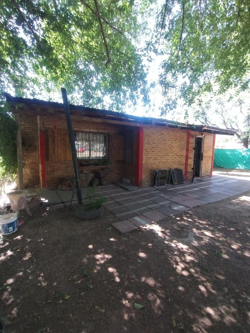 001- Casa en La Donosa, Villa del Prado  Oportunidad real con terreno y galpón