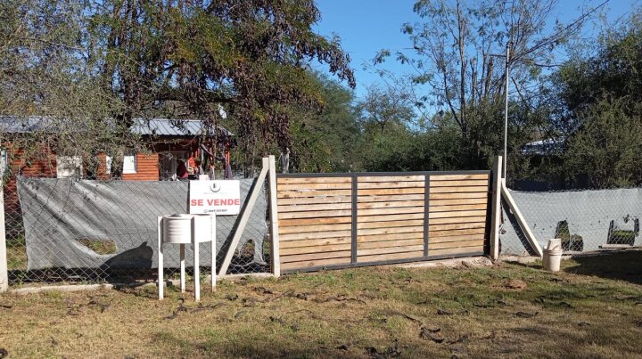 CASA EN VENTA BARRIO LOS ALGARROBOS - ANISACATE