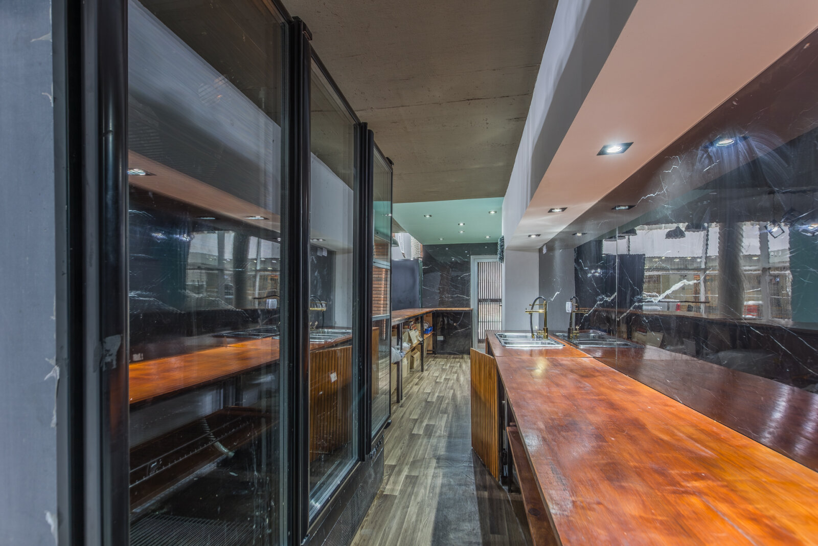 LOCAL COMERCIAL . DESARROLLADO EN PB Y 1° PISO — foto 15