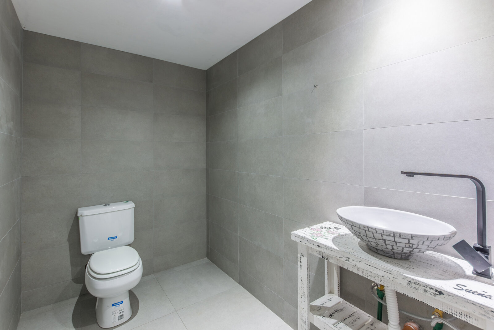 LOCAL COMERCIAL . DESARROLLADO EN PB Y 1° PISO — foto 10