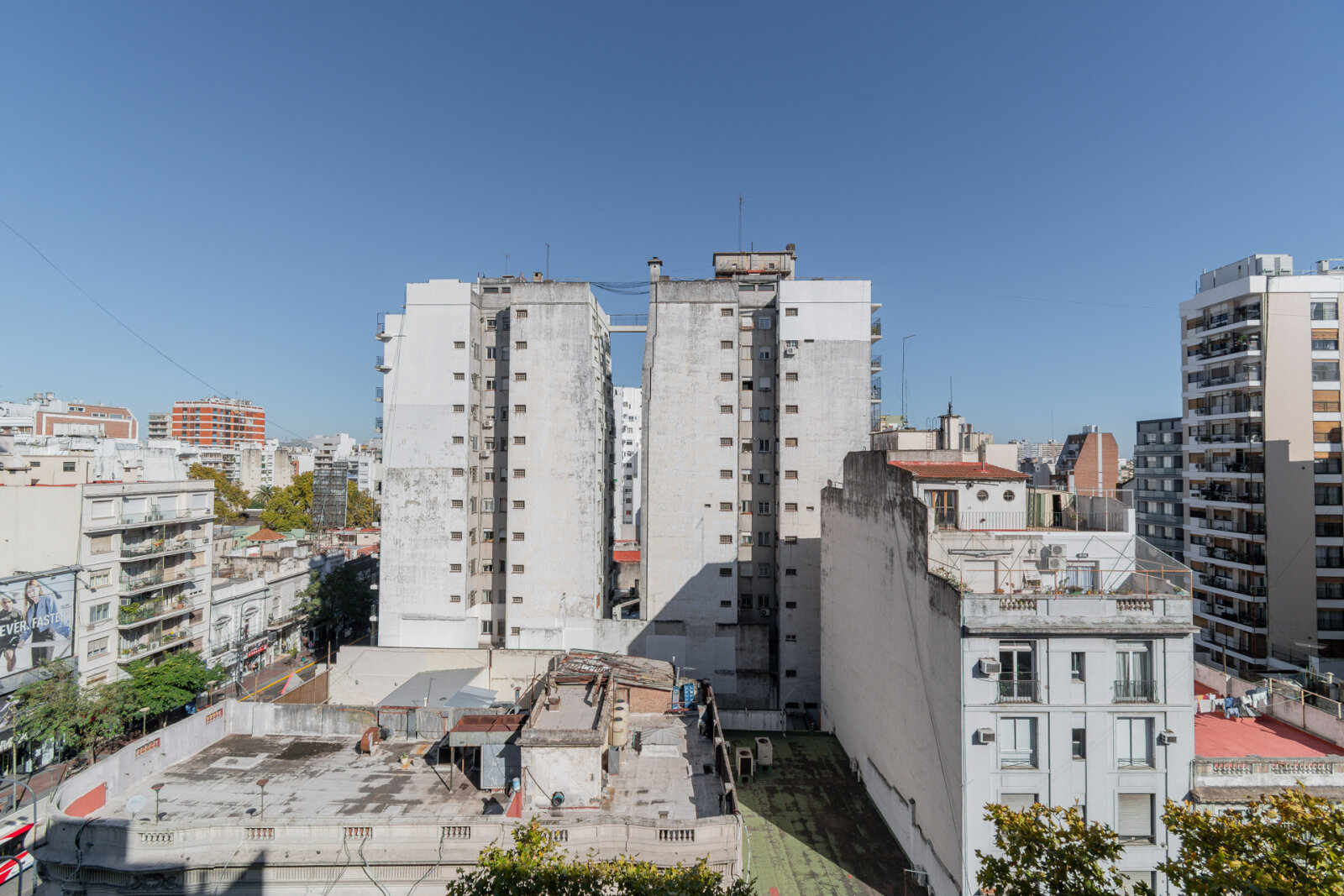 2 ambientes divididos - Vista abierta - A pasos subte - 24
