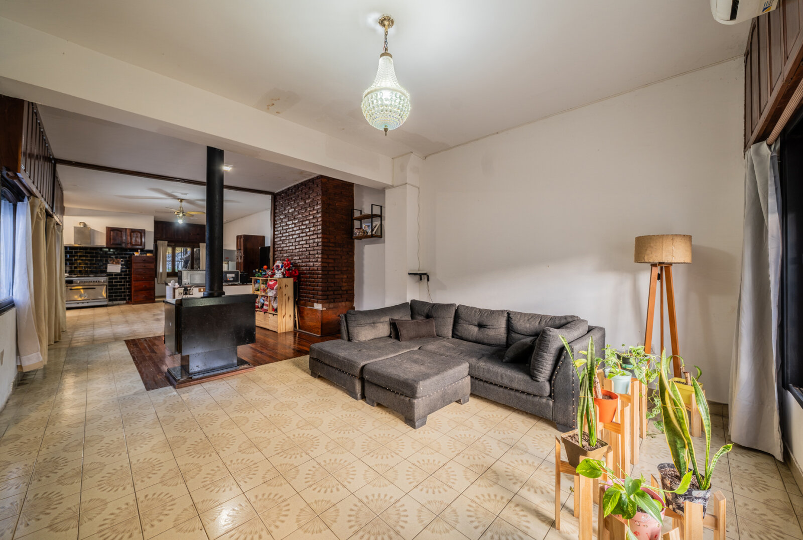 Casa | 4 ambientes | 2 plantas | Fondo Libre | Piscina | Castelar - 6