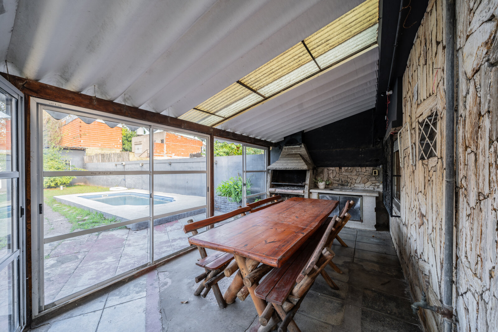 Casa | 4 ambientes | 2 plantas | Fondo Libre | Piscina | Castelar - 30