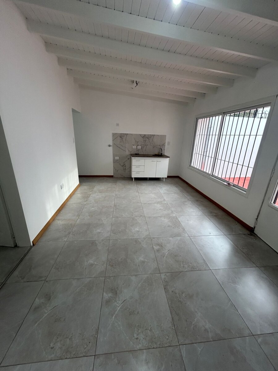 VENTA PH TIPO CASA 4 AMB-PATIO-COCHERA-MUÑIZ - 14