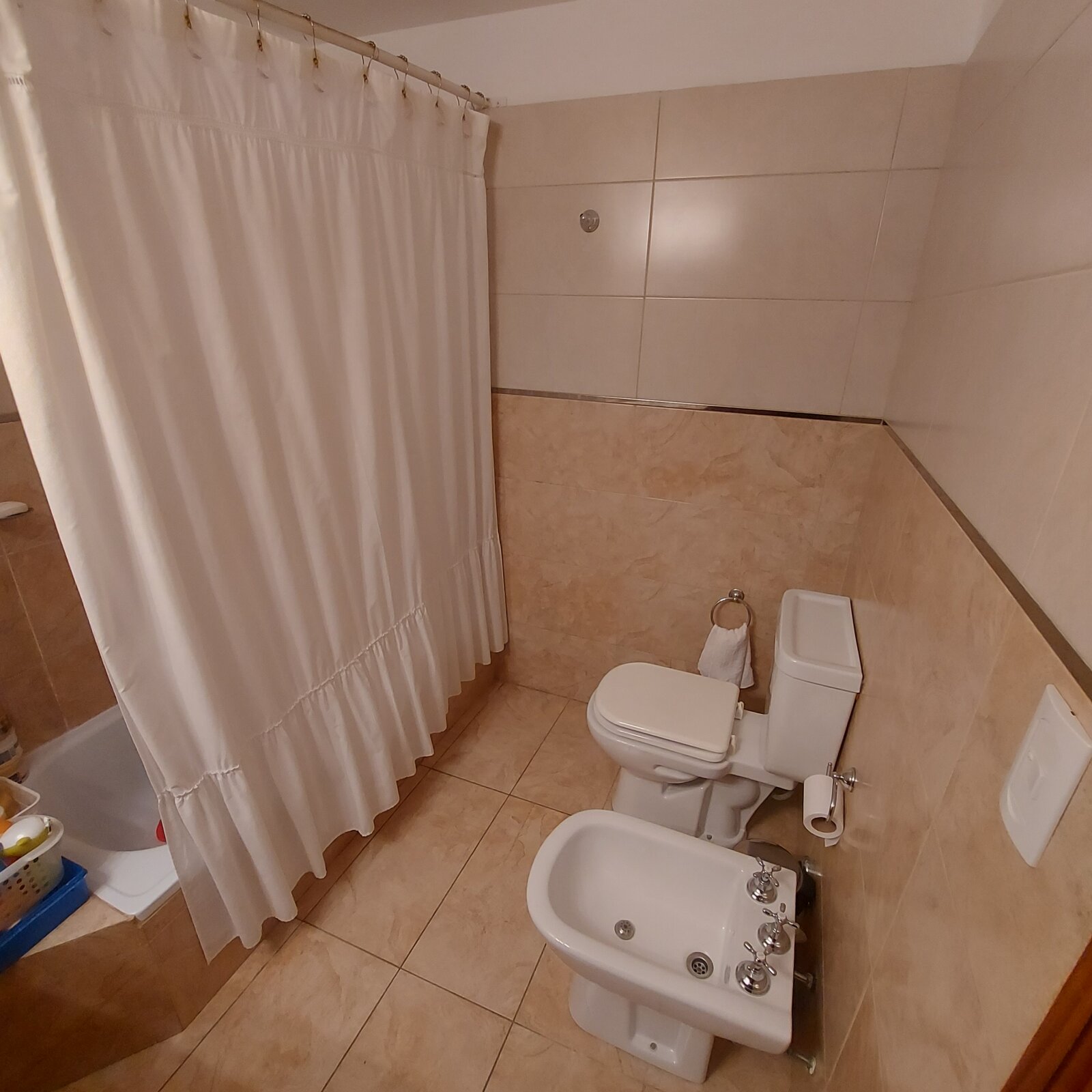 Venta departamento 2 dormitorio con patio barrio Lourdes - 15