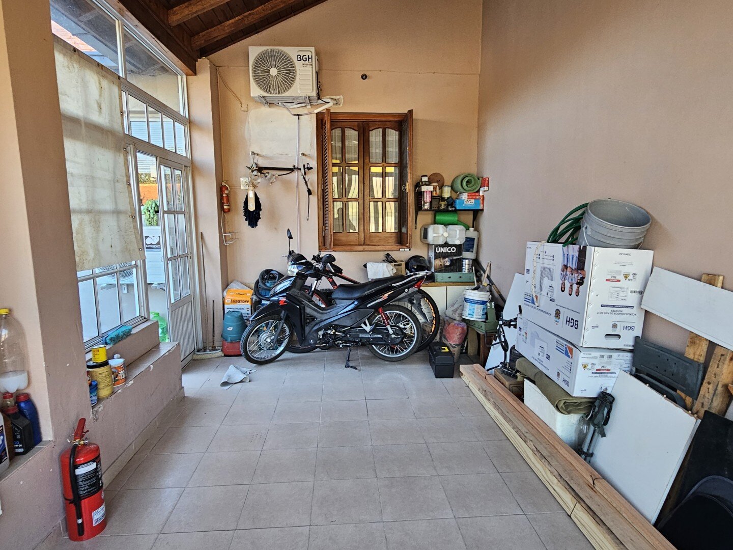 VENTA | Casa de 2 dormitorios con amplio terreno y jardín - Bartoloni 74 - 27