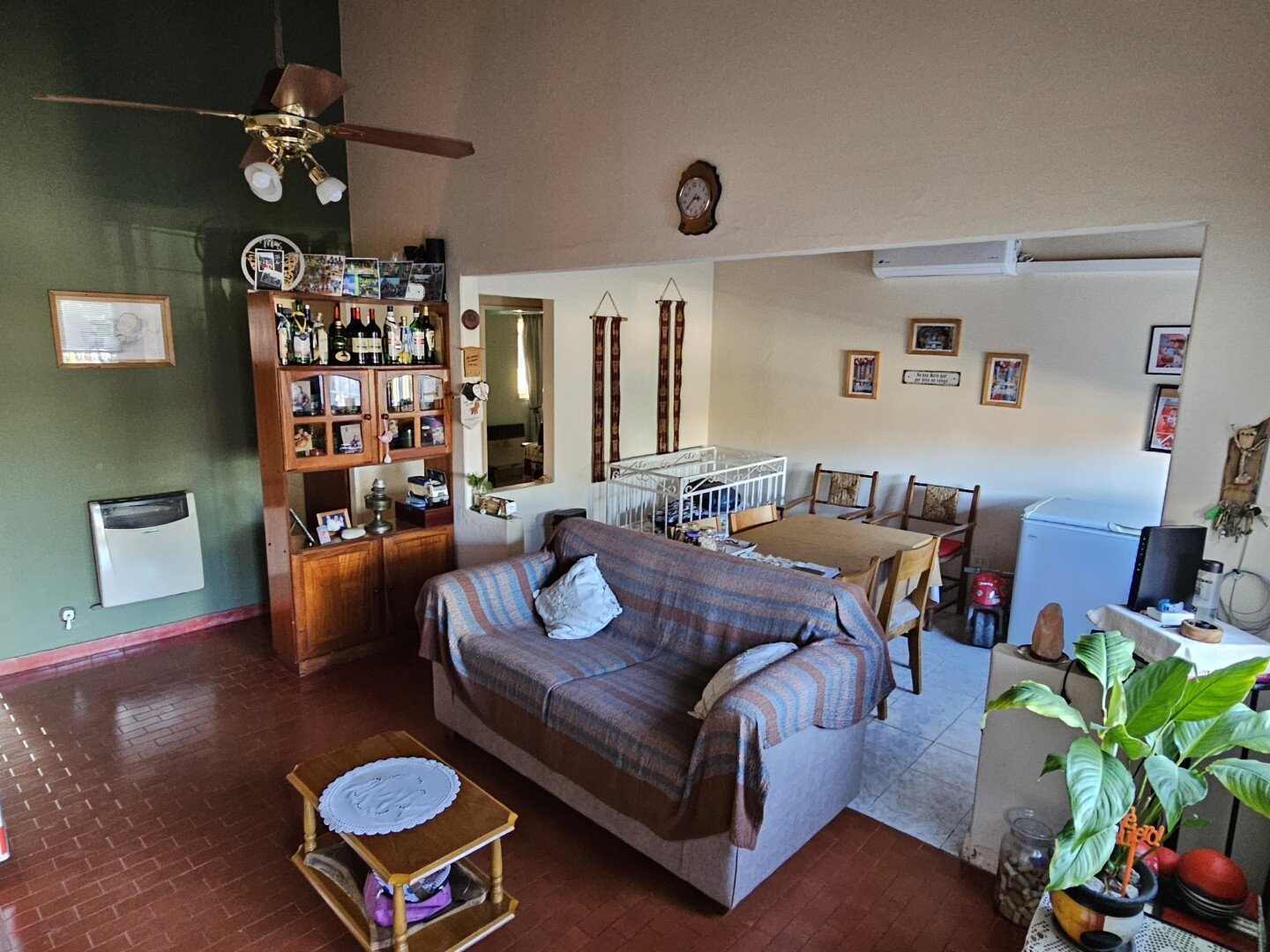 VENTA | Casa de 2 dormitorios con amplio terreno y jardín - Bartoloni 74 - 4