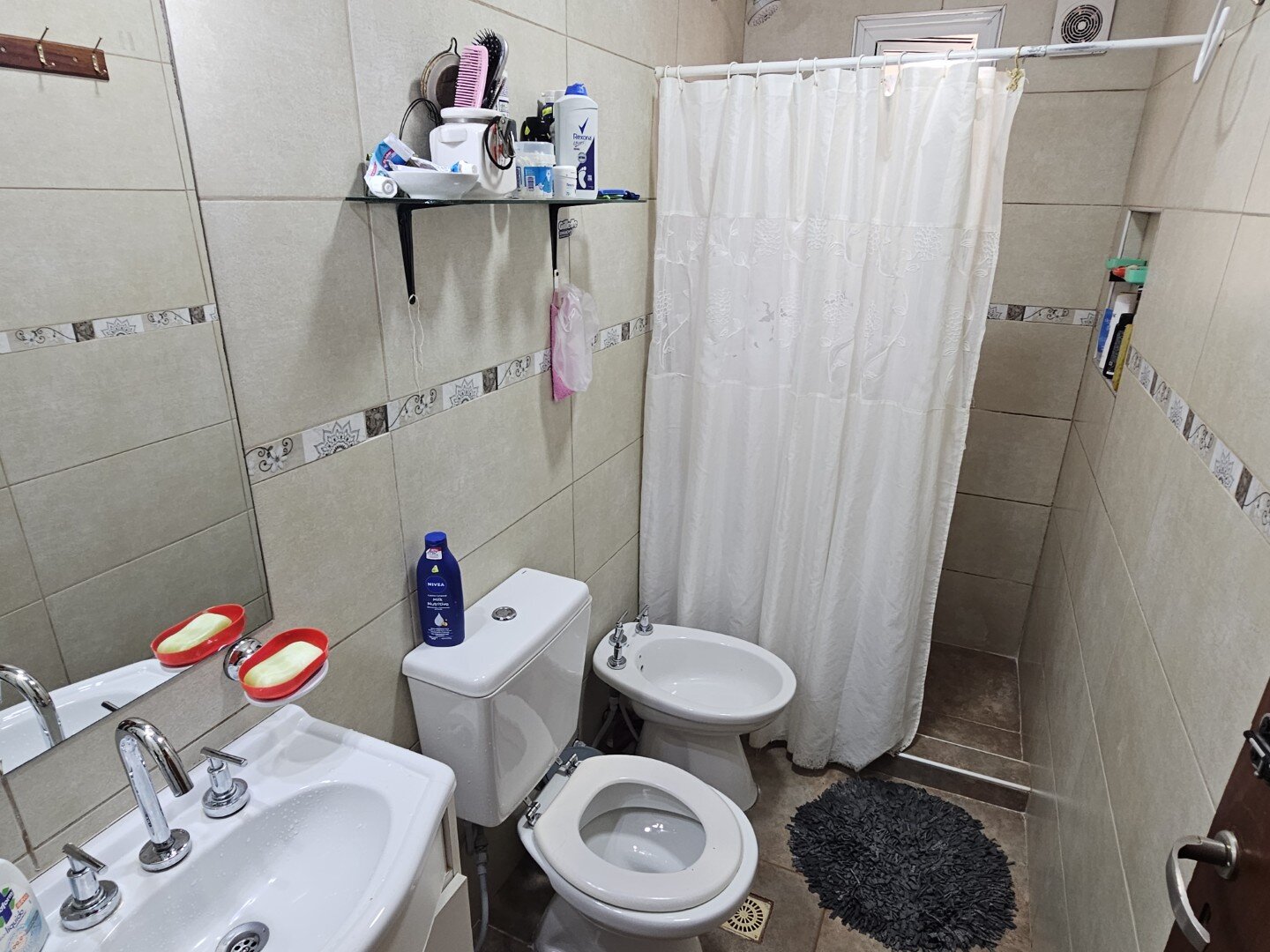 VENTA | Casa de 2 dormitorios con amplio terreno y jardín - Bartoloni 74 - 28