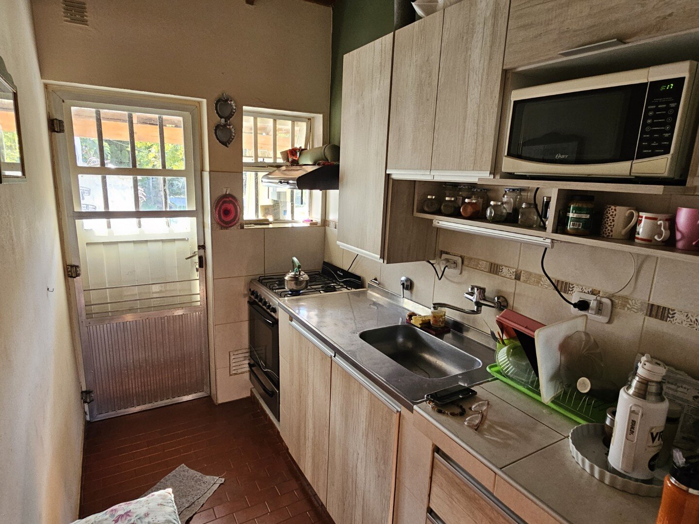 VENTA | Casa de 2 dormitorios con amplio terreno y jardín - Bartoloni 74 - 19