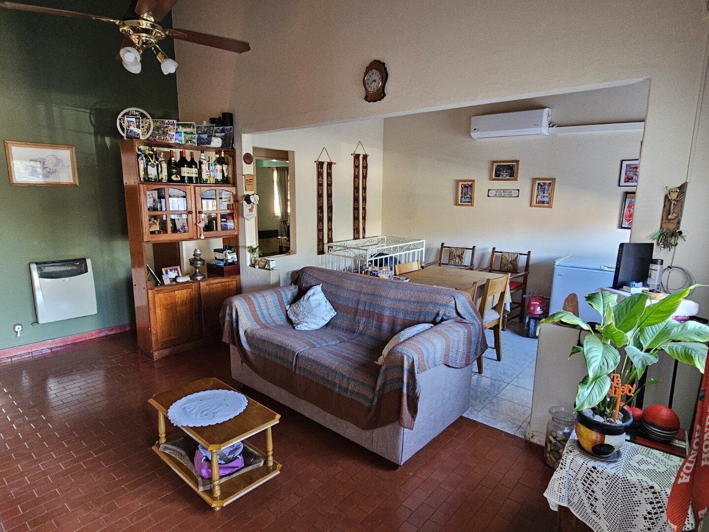 VENTA | Casa de 2 dormitorios con amplio terreno y jardín - Bartoloni 74 - 6