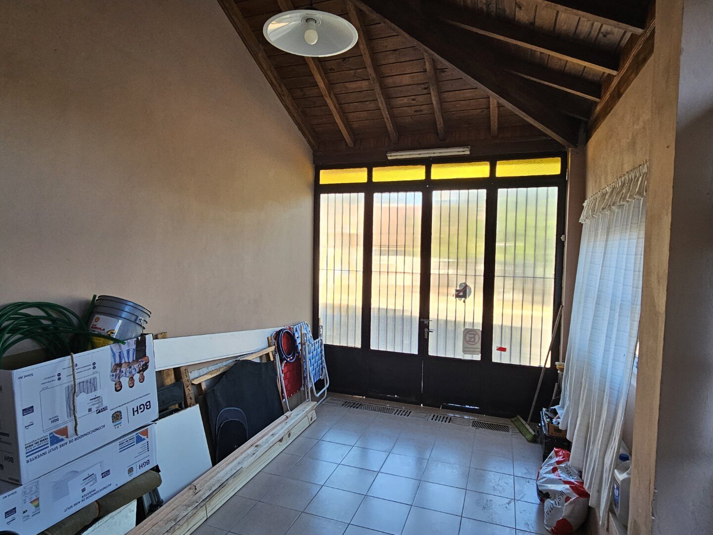 VENTA | Casa de 2 dormitorios con amplio terreno y jardín - Bartoloni 74 - 13