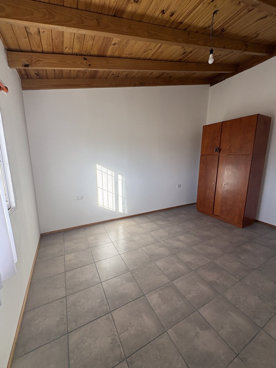 ROLDÁN - PUNTA CHACRA - CASA EN ALQUILER - A ESTRENAR - 2 DORMITORIOS - 7
