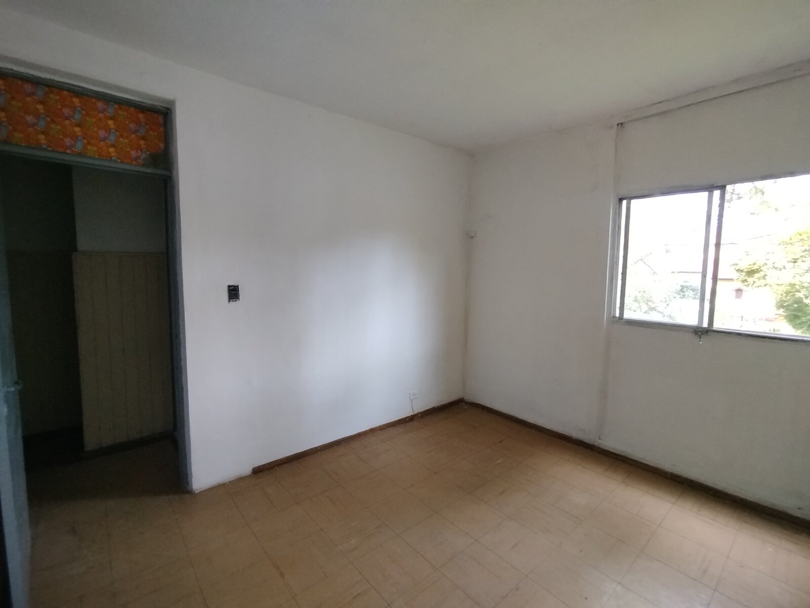 Mena 2710 01-06 - 3