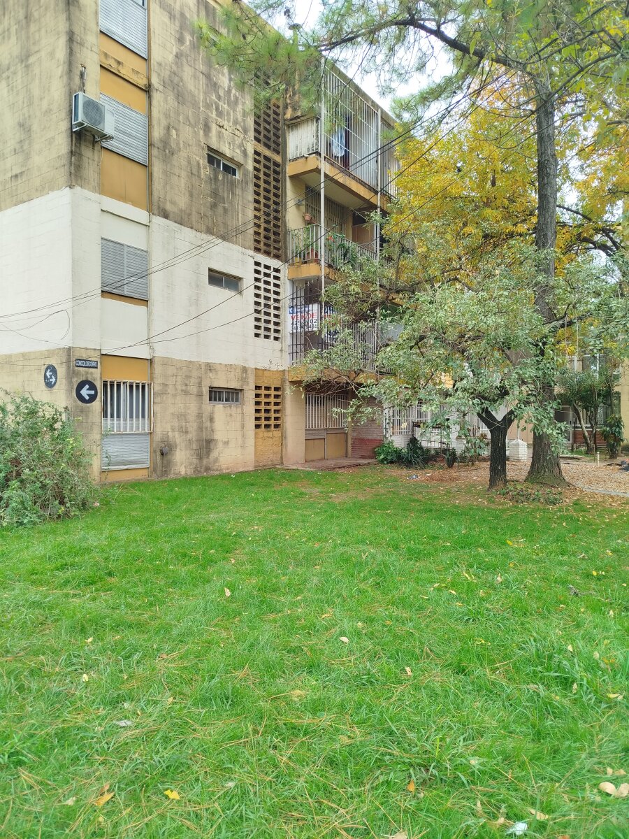 Mena 2710 01-06 - 23