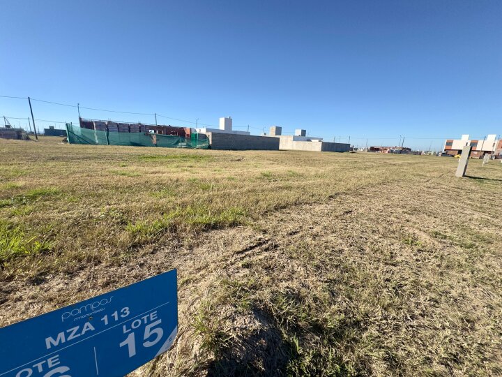 LOTE APTO DUPLEX 350 MTS PAMPAS DE MANANTIALES