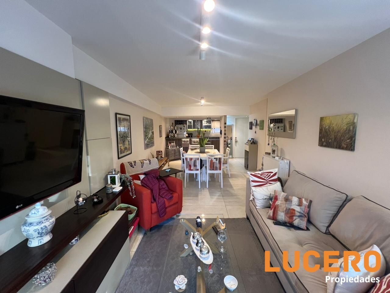 DEPARTAMENTO 3 AMBIENTES CON COCHERA EN MORÓN - APTA CRÉDITO - 4