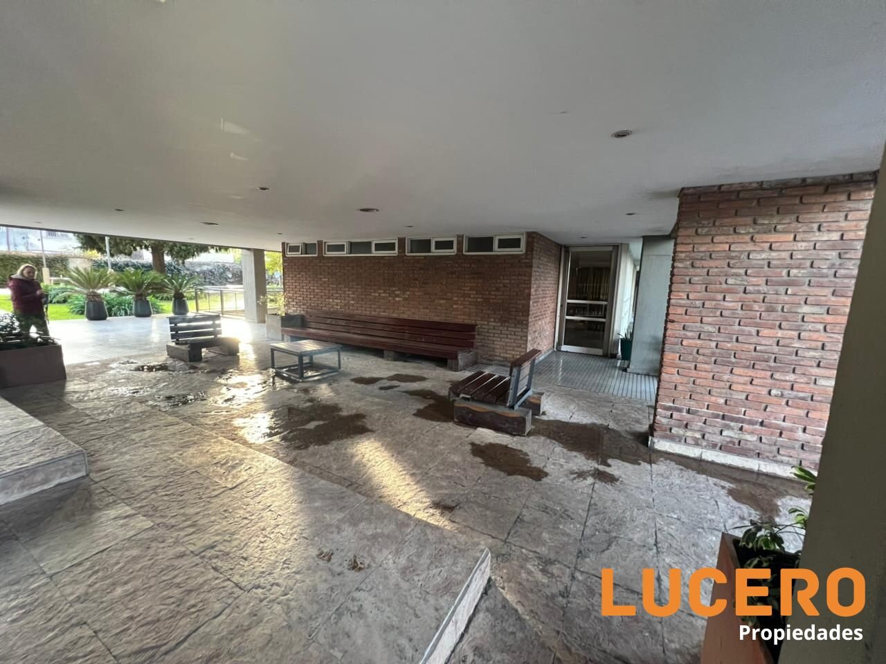 DEPARTAMENTO 3 AMBIENTES CON COCHERA EN MORÓN - APTA CRÉDITO - 26
