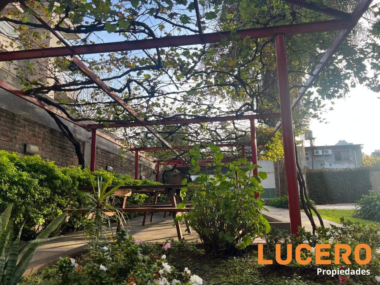DEPARTAMENTO 3 AMBIENTES CON COCHERA EN MORÓN - APTA CRÉDITO - 23