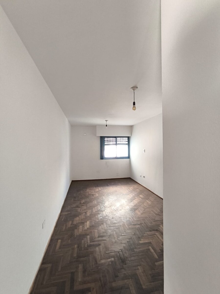 DEPARTAMENTO EN VENTA B° PUEYRREDÓN - 24