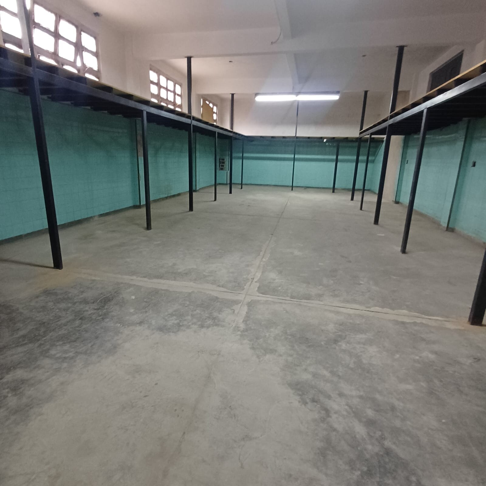 Oficinas con deposito, Gregorio de Laferrere - 2