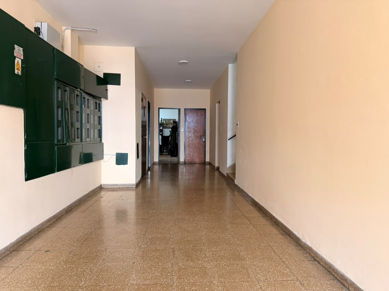 Departamento de 1 dormitorio con patio en Venta en Entre Rios y Balcarse (Alquilado con Renta) OPORTUNIDAD DE INVERSION - 4