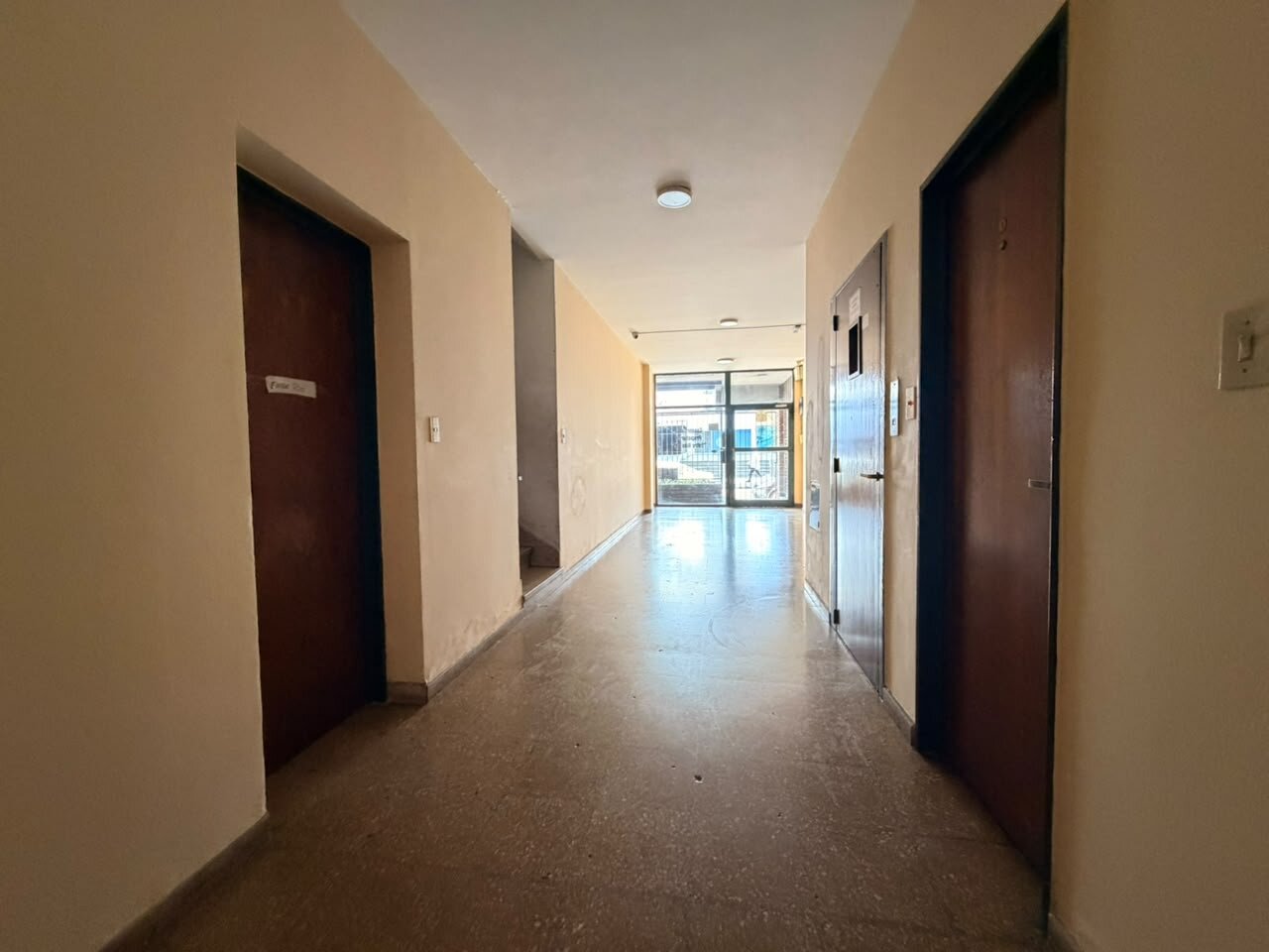 Departamento de 1 dormitorio con patio en Venta en Entre Rios y Balcarse (Alquilado con Renta) OPORTUNIDAD DE INVERSION - 5