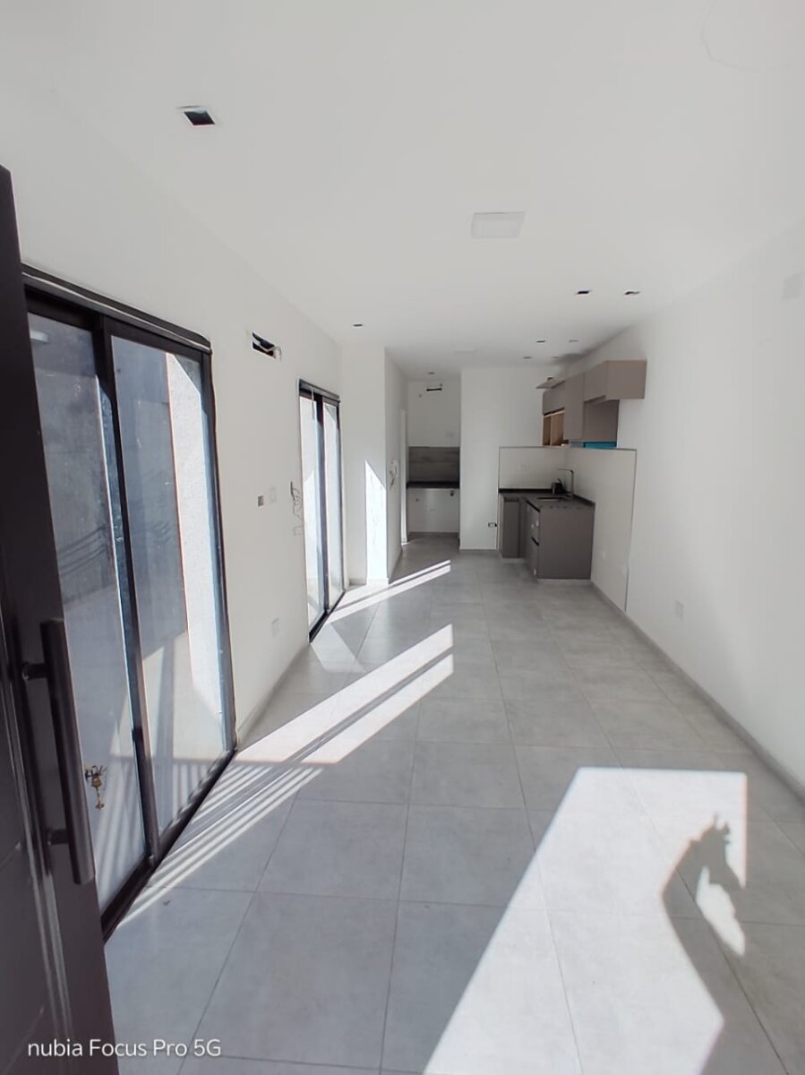 VENTA UNICO DEPTO AMPLIO PB 1 Dorm c/PATIO GRANDE EN COMPLEJO de B° SAN MARTIN IMPERDIBLE!! Dol.58.000 - Imagen 3