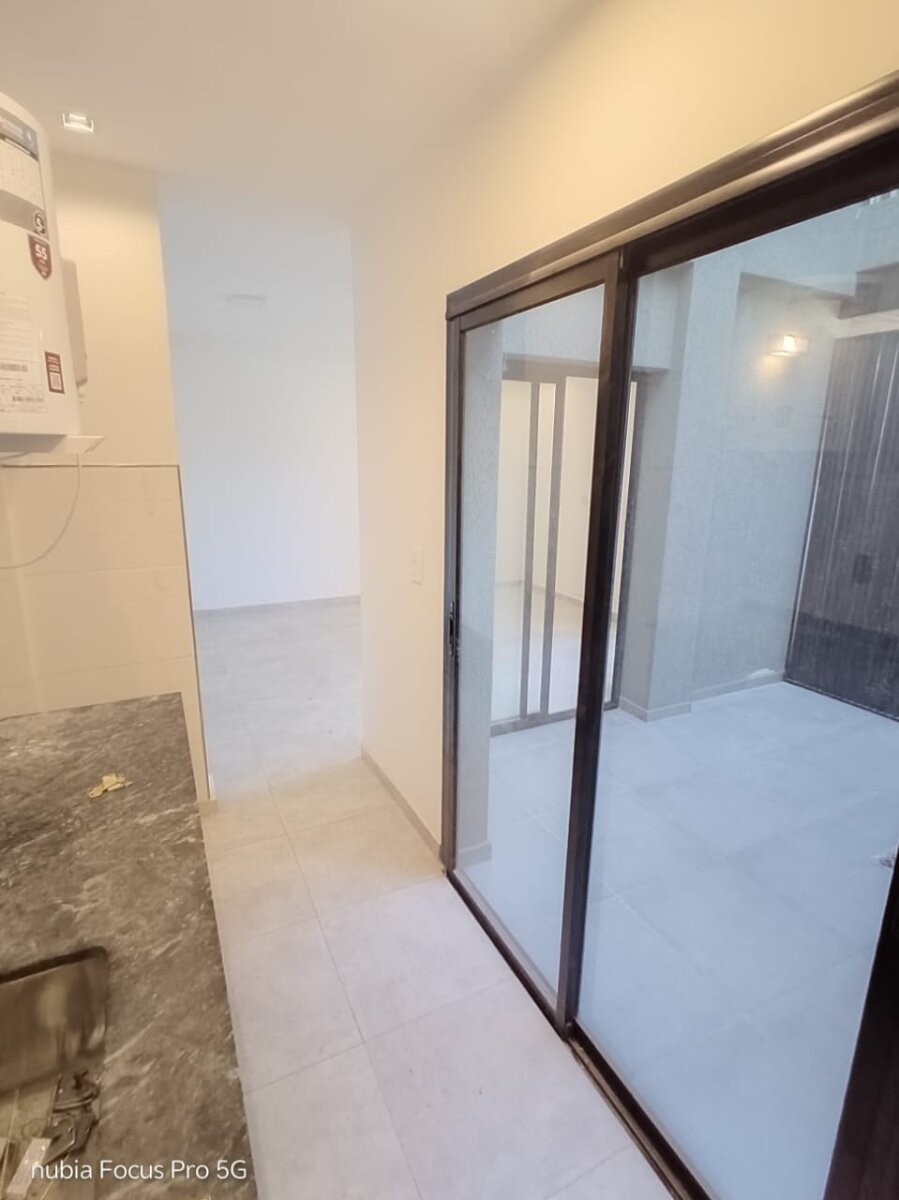 VENTA UNICO DEPTO AMPLIO 1ER PISO CON PATIO 1 Dorm  EN COMPLEJO de B° SAN MARTIN IMPERDIBLE!! USD62.000 - Imagen 6