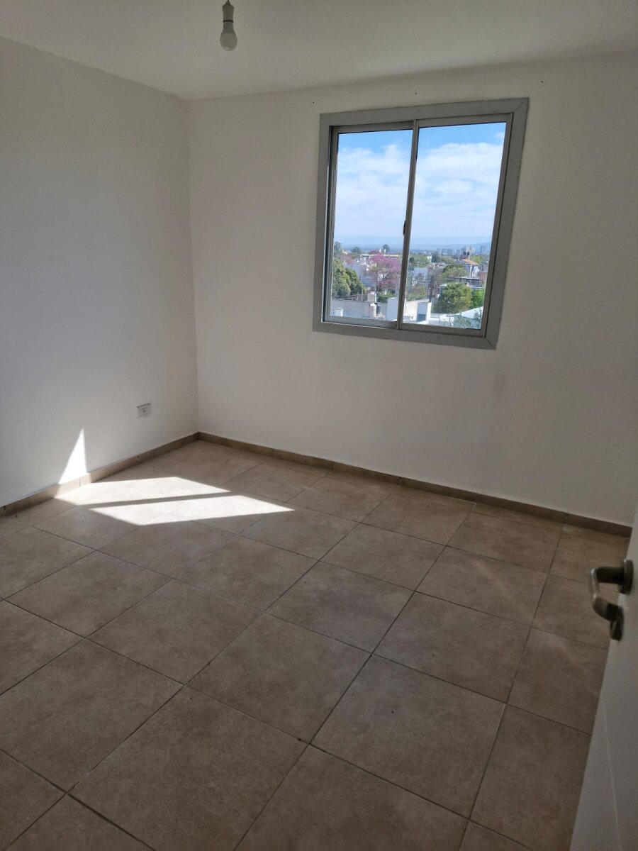 VENTA AMPLIO DEPTO 1 DORM c/cochera ALTA CORDOBA DOL.45000 - Imagen 4