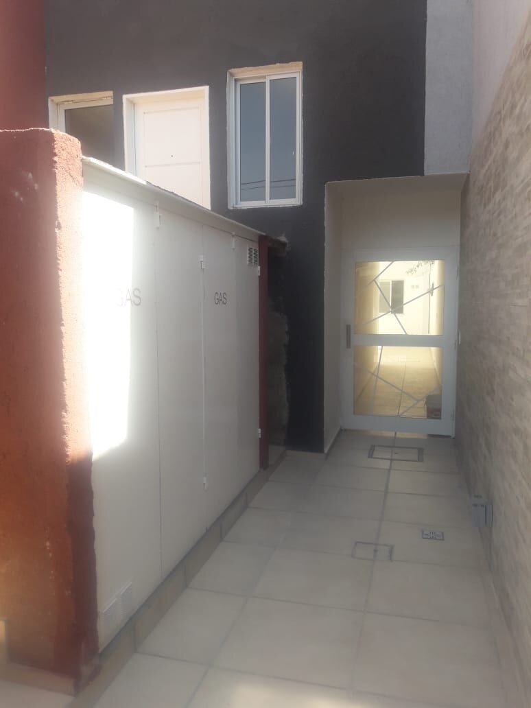 VENTA AMPLIO DEPTO 1 DORM c/cochera ALTA CORDOBA DOL.45000 - Imagen 3