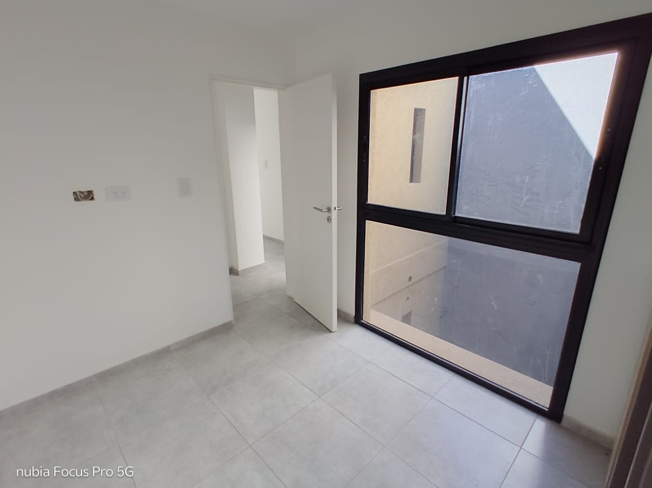 VENTA  DEPTO 2° PISO CONTRA-FRENTE 2 Dorm  EN COMPLEJO de B° SAN MARTIN IMPERDIBLE!! u$s68.000 - Imagen 6
