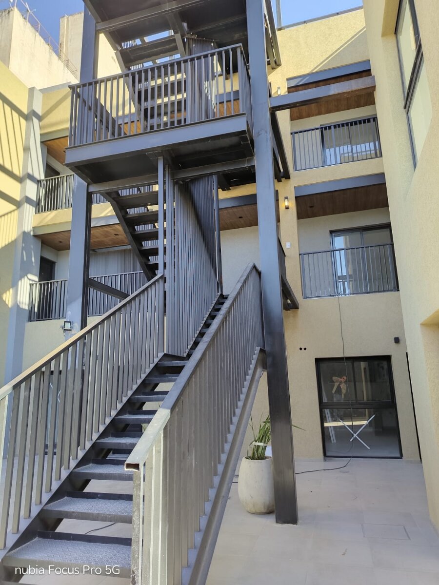 VENTA  DEPTO 2° PISO CONTRA-FRENTE 2 Dorm  EN COMPLEJO de B° SAN MARTIN IMPERDIBLE!! u$s68.000 - Imagen 13