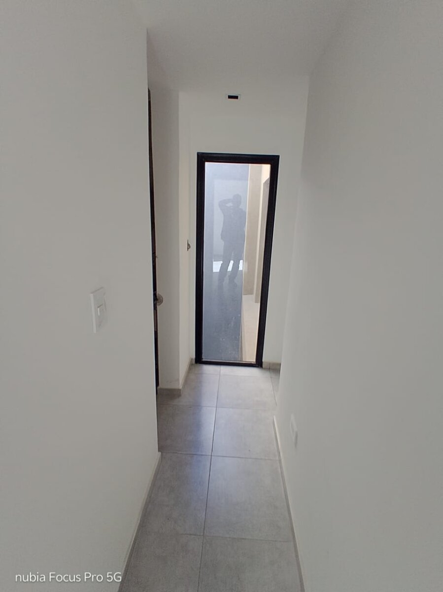 VENTA  DEPTO 2° PISO CONTRA-FRENTE 2 Dorm  EN COMPLEJO de B° SAN MARTIN IMPERDIBLE!! u$s68.000 - Imagen 5