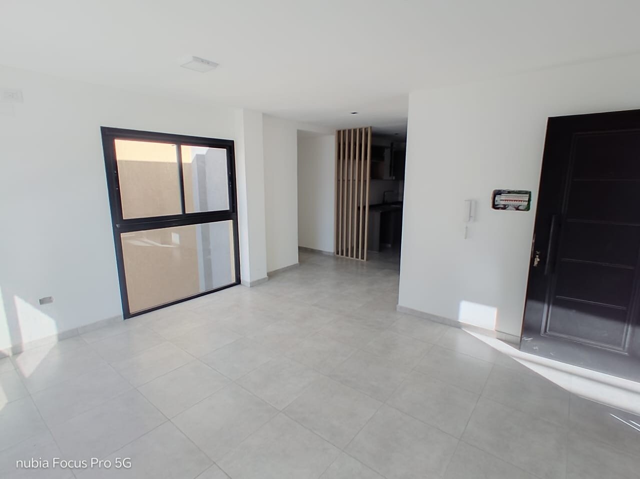 VENTA  DEPTO 2° PISO CONTRA-FRENTE 2 Dorm  EN COMPLEJO de B° SAN MARTIN IMPERDIBLE!! u$s68.000 - Imagen 2