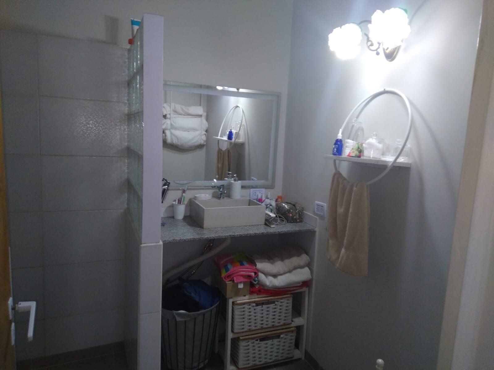 VENTA- CASA 8 AMBIENTES, LAFERRERE - 25