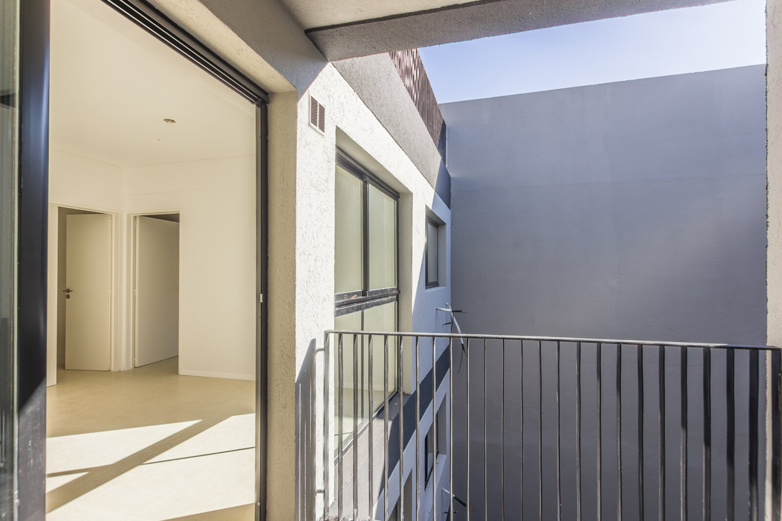 Venta. Depto 2 amb. A estrenar. Con balcón y terraza privada. Caballito Norte - 4