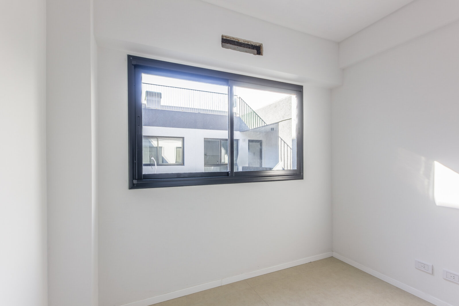 Venta. Depto 2 amb. A estrenar. Con balcón y terraza privada. Caballito Norte - 21