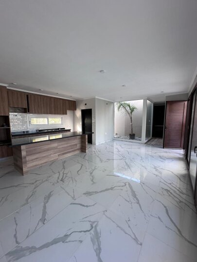 Casas - Funes - Venta