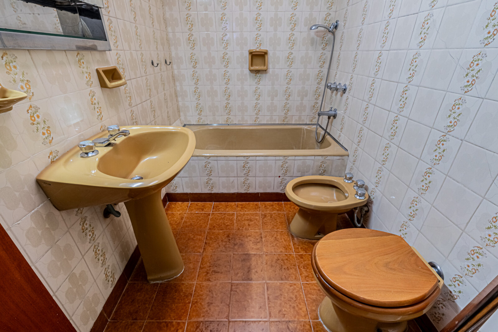 CASA 3 AMBIENTES PATIO GARAGE LAVADERO 2 BAÑOS LOTE PROPIO - 10