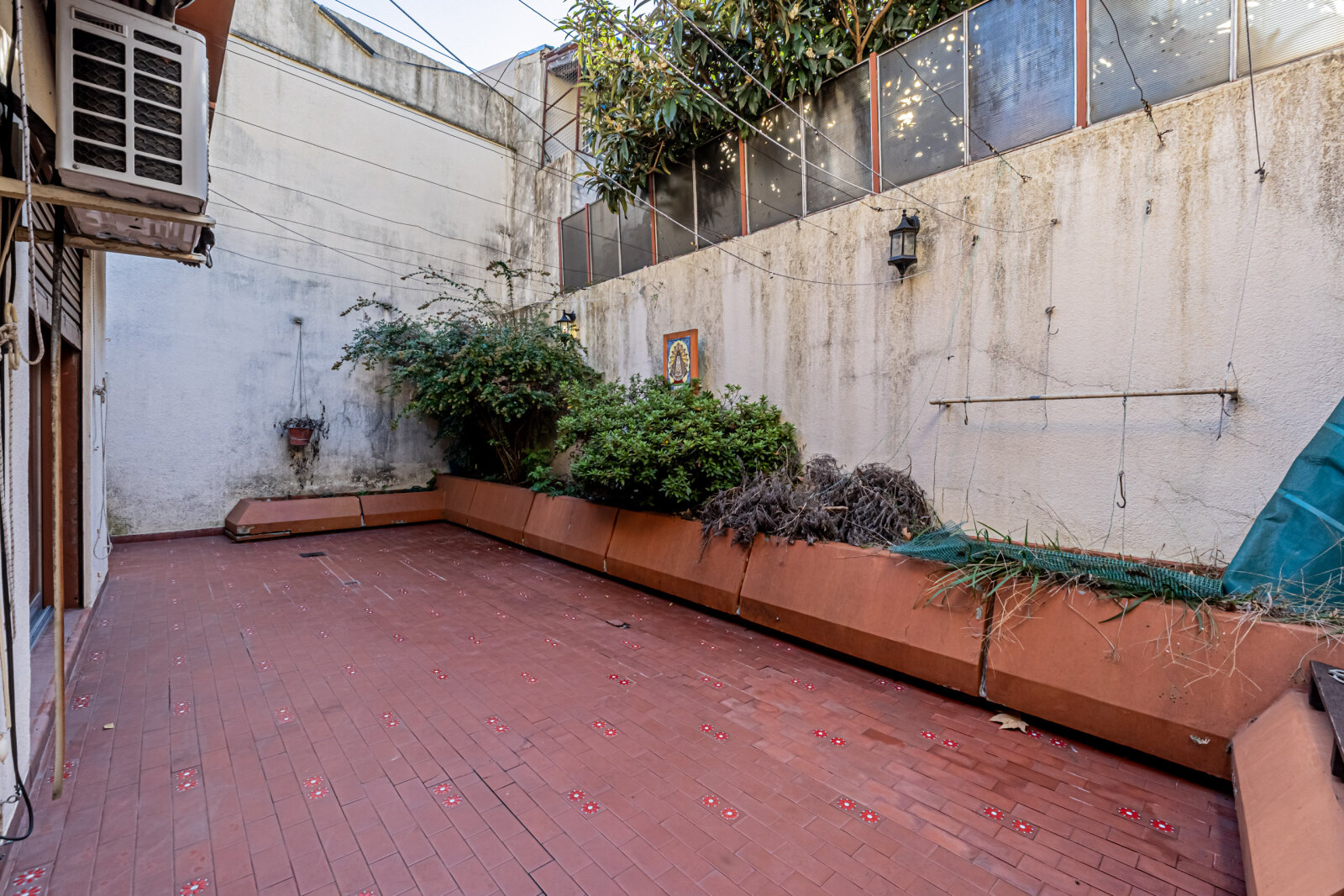 CASA 3 AMBIENTES PATIO GARAGE LAVADERO 2 BAÑOS LOTE PROPIO - 31