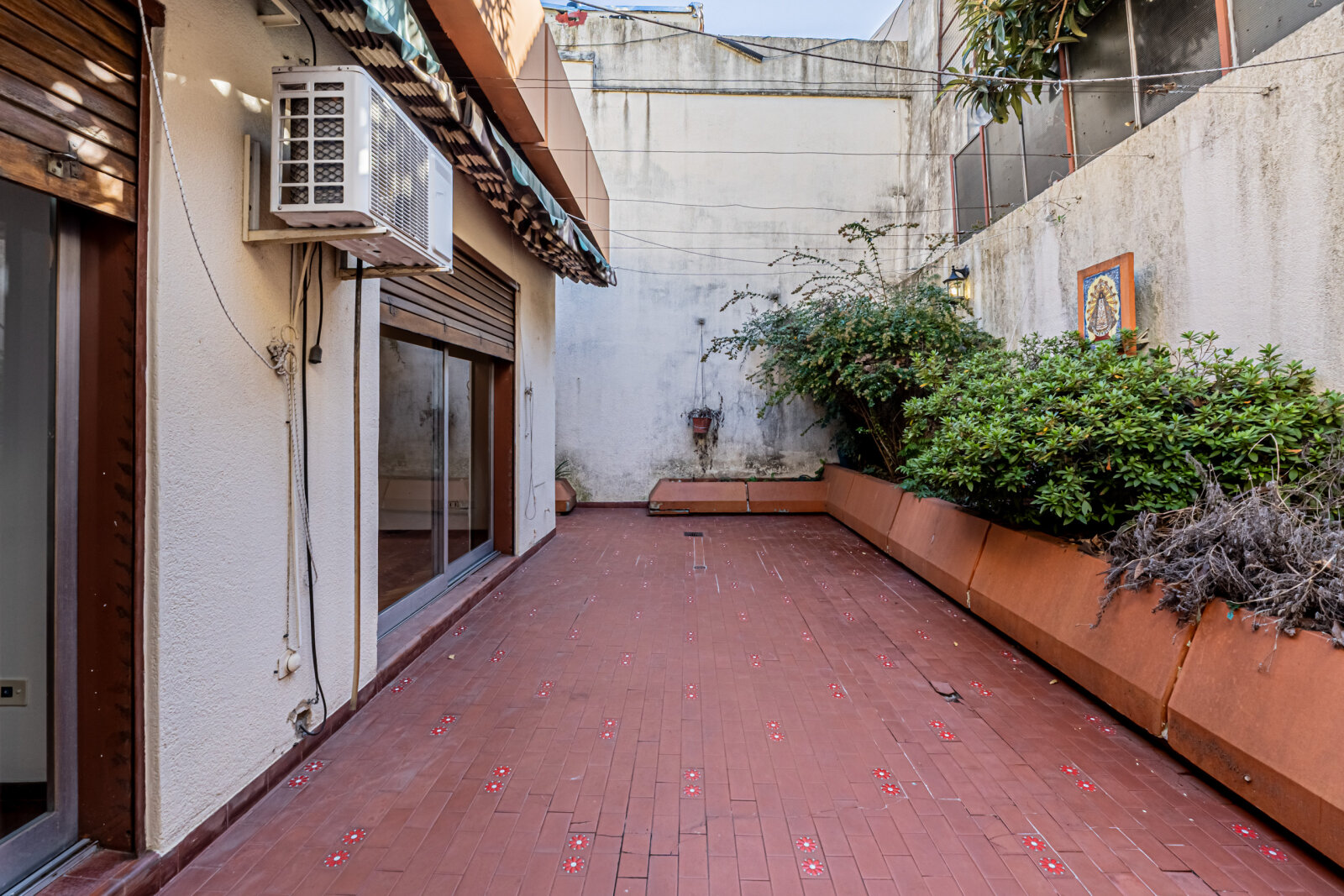 CASA 3 AMBIENTES PATIO GARAGE LAVADERO 2 BAÑOS LOTE PROPIO - 30