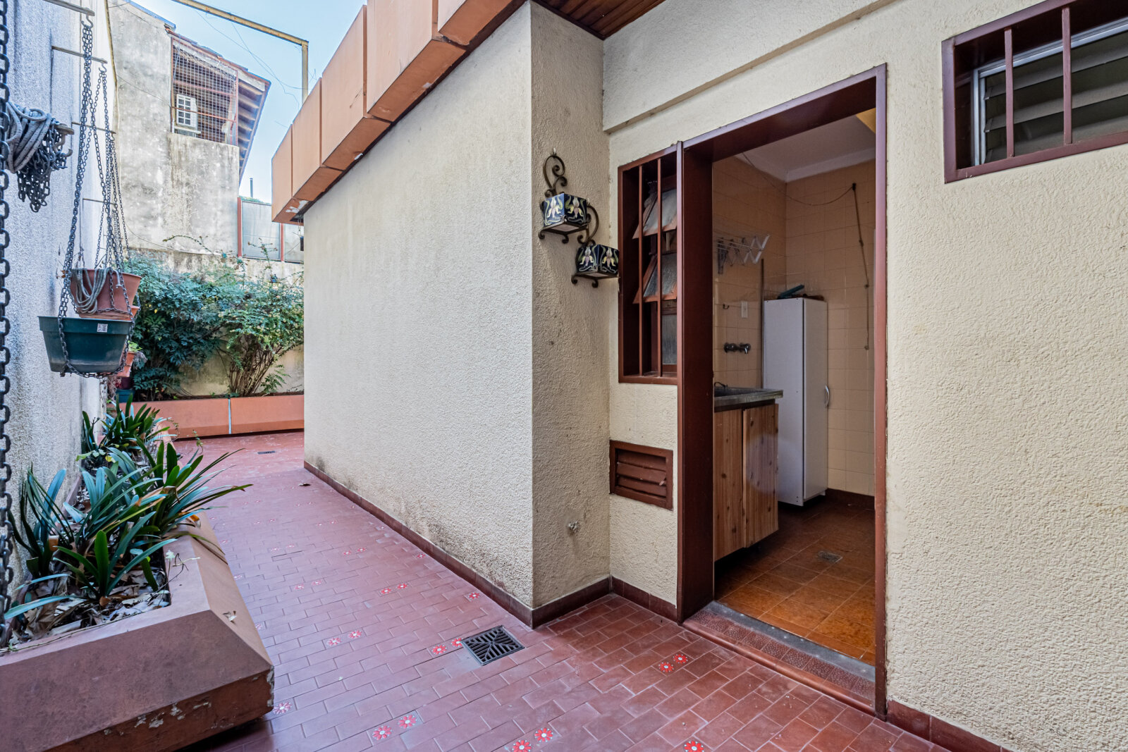 CASA 3 AMBIENTES PATIO GARAGE LAVADERO 2 BAÑOS LOTE PROPIO - 28